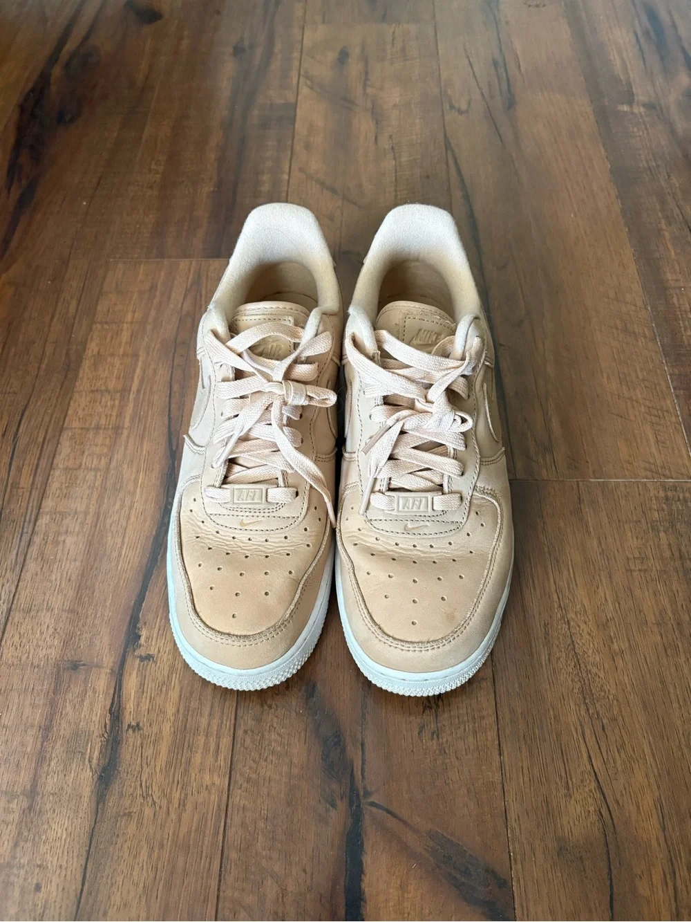 Nike Women's Air Force 1 Low Premium 
